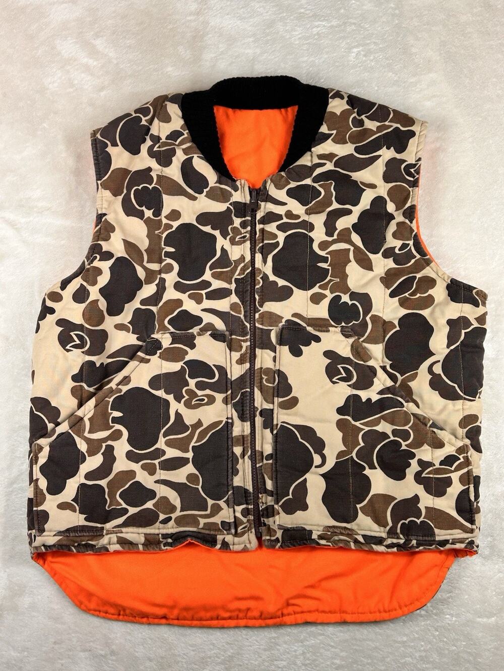 Vintage Walls Blizzard Pruf Hunting Vest Size Large Duck Camo Reversible